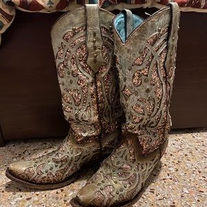 Coral women’s boots